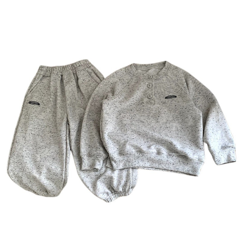 Two piece set of children's hoodies and pants for sports and leisure
