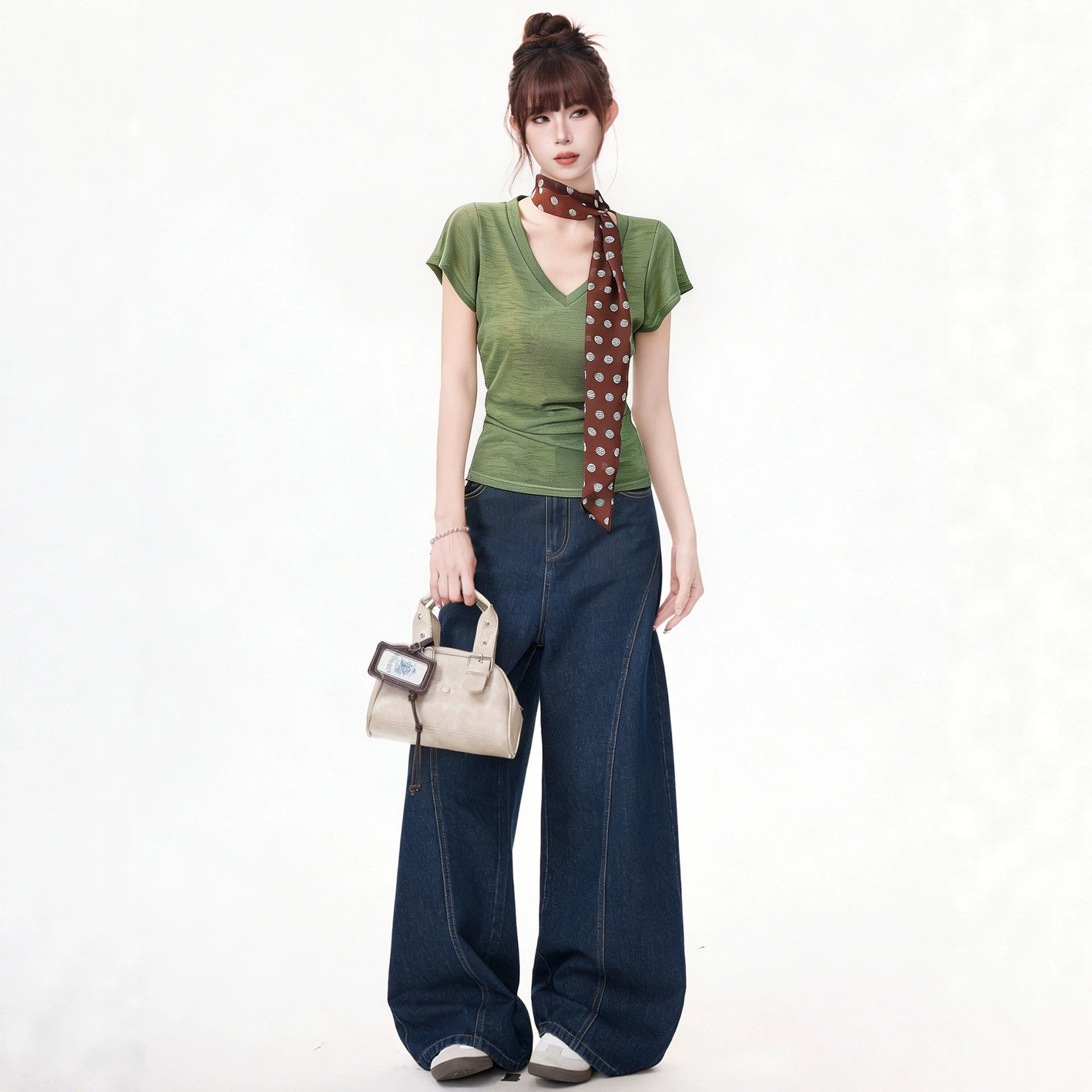 V-Neck Short Sleeve T-Shirt for Women, Green Slim-Fitting Unique and Beautiful Summer Top