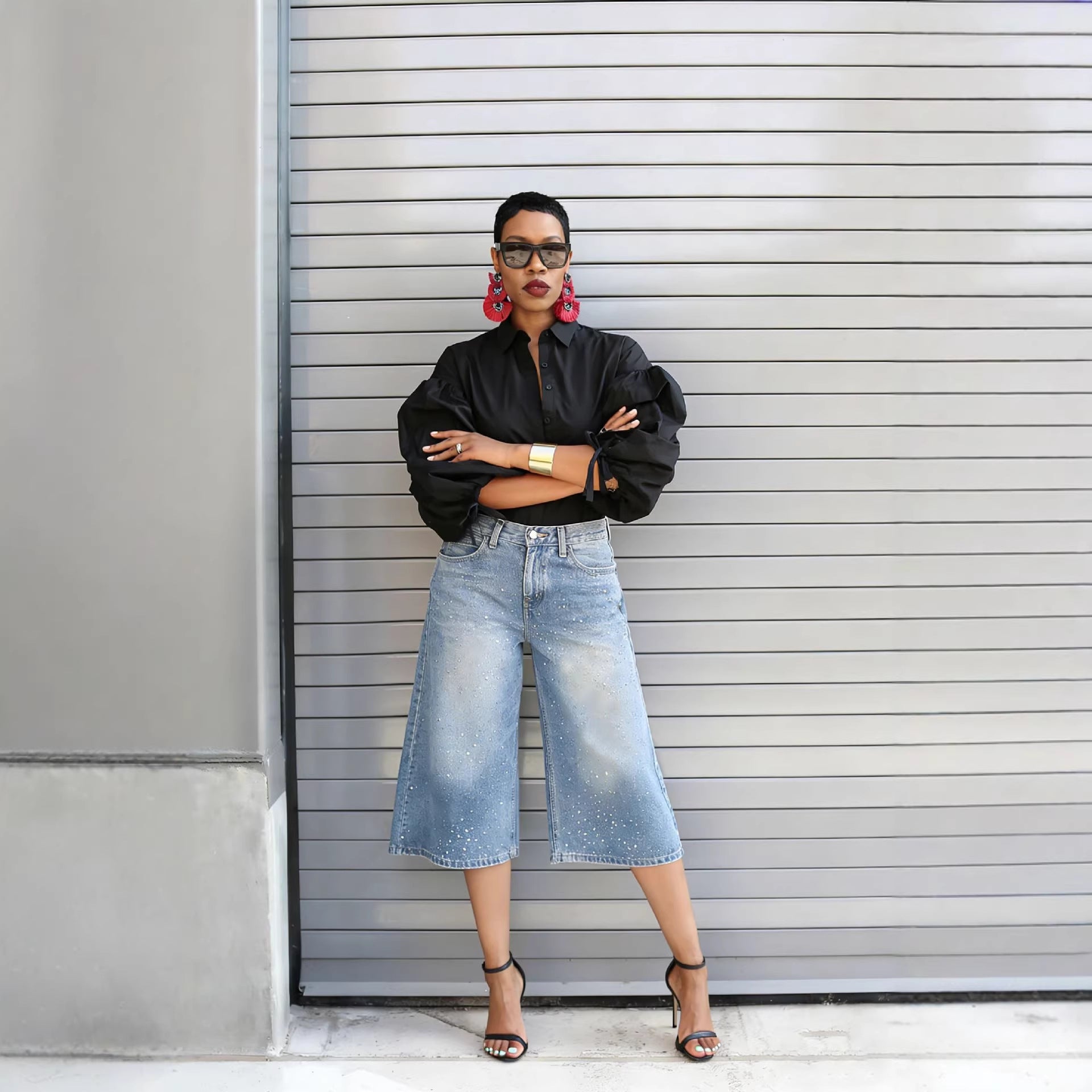 Fashion Studded High-Waisted Washed Bleached Denim Mid-Length Pants