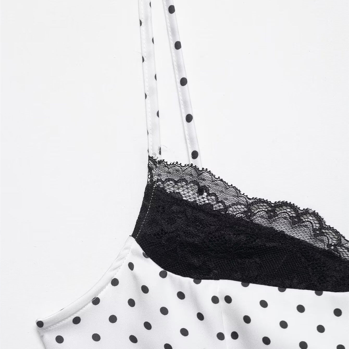 Lace patchwork polka dot camisole base vest