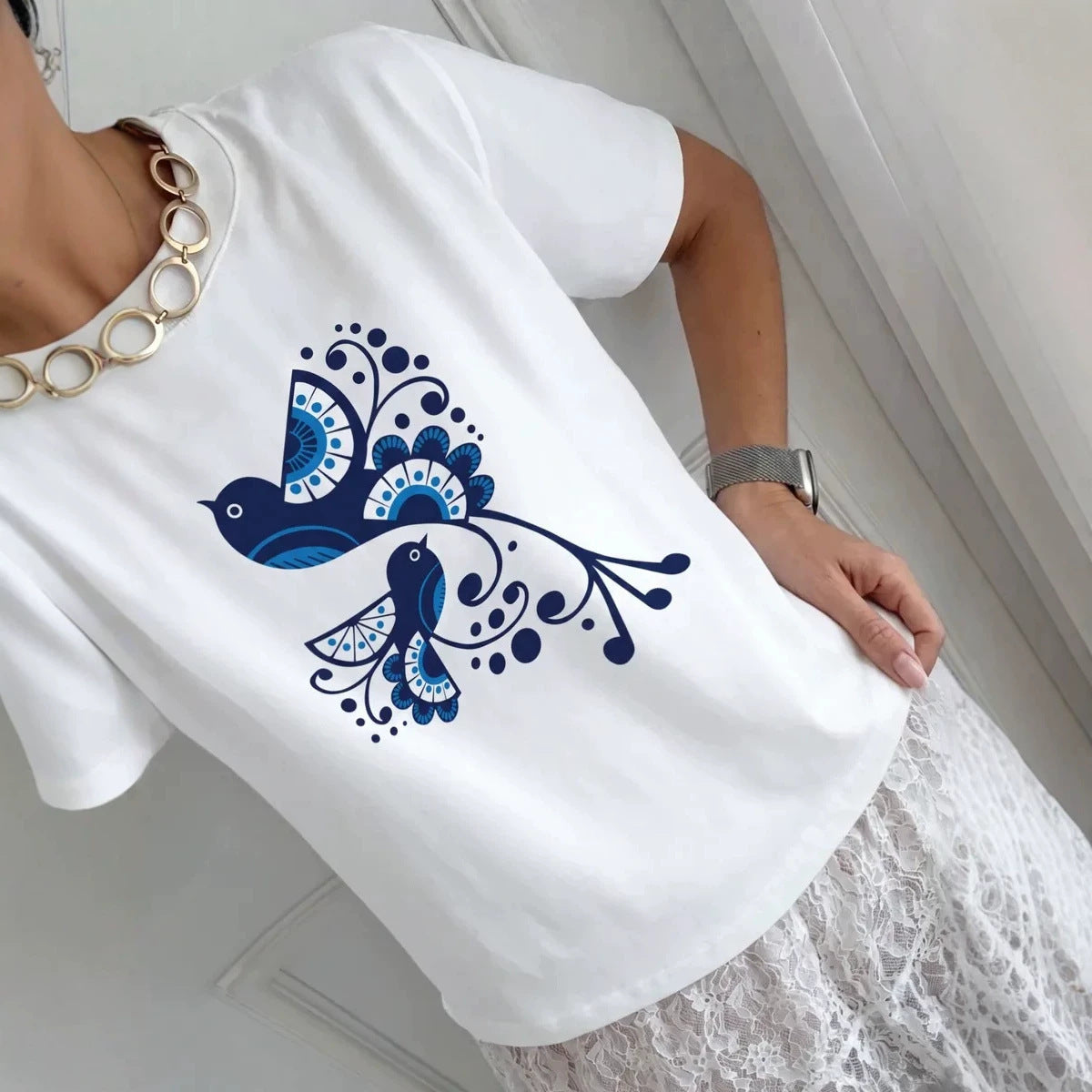 Loose round neck short sleeved T-shirt for women