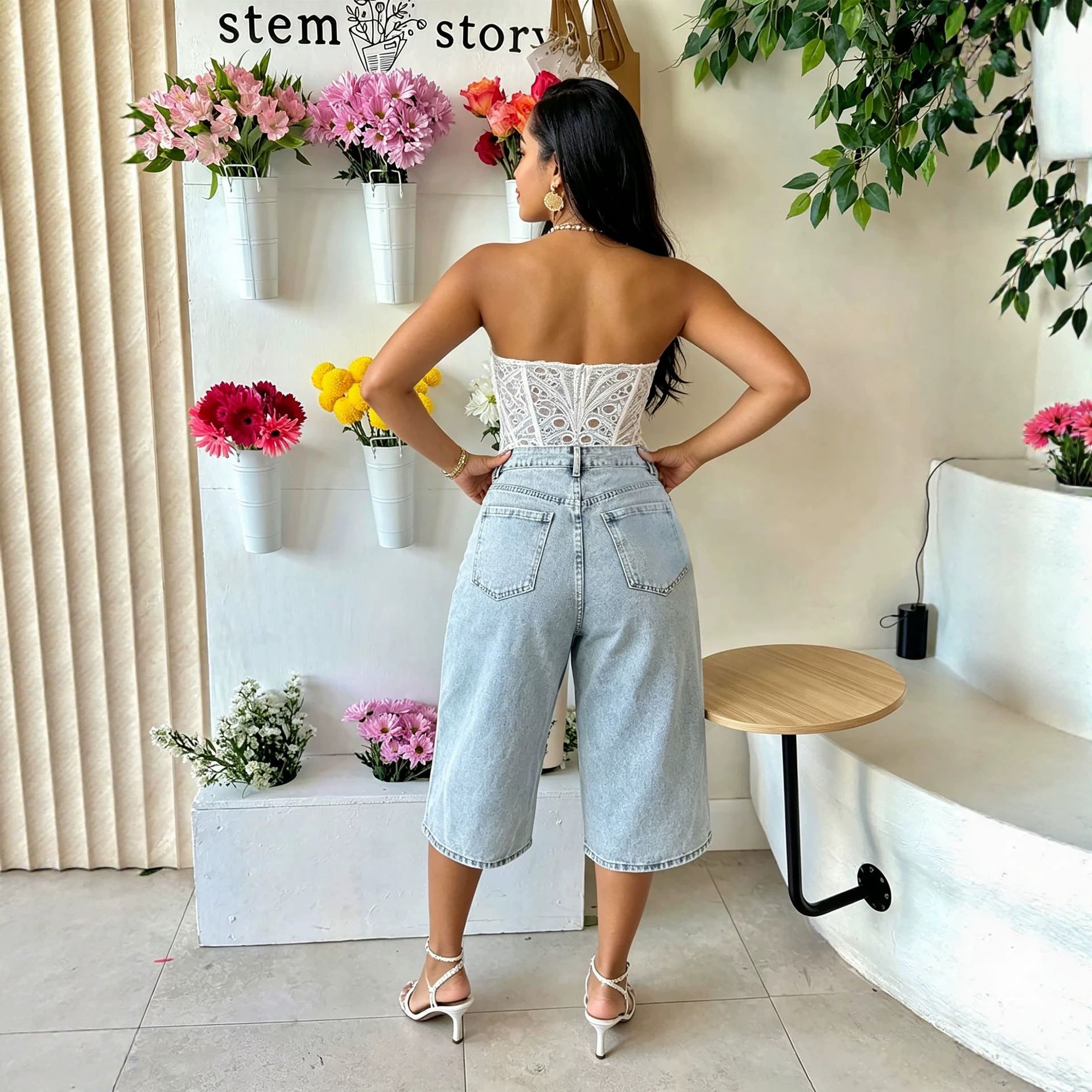 Streetwear Character Graffiti Print Seven-Eighth Denim Pants