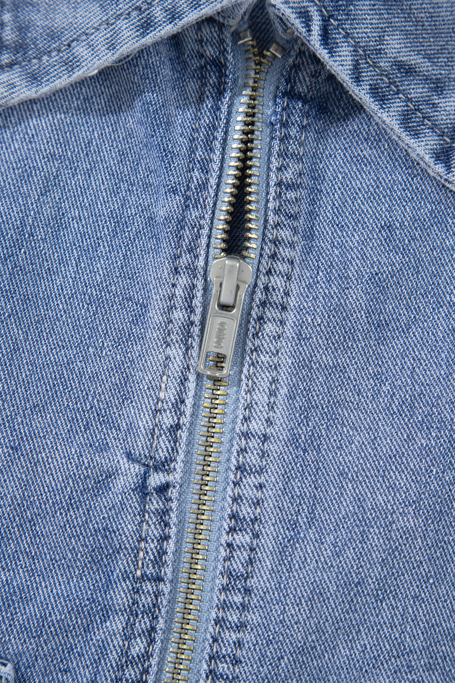 Beau Blue Studded Metal Zipper Rivet Pockets Long Sleeve Denim Jacket
